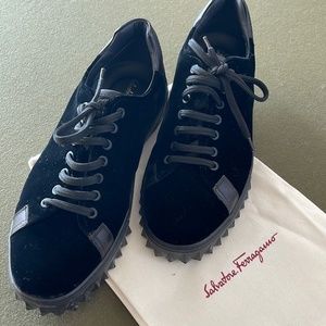 Salvatore Ferragamo Black size 8.5